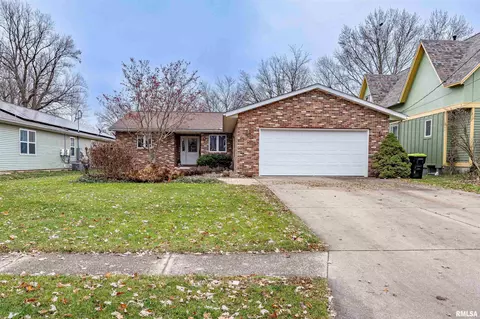 316 N Harris St, Tremont, IL 61568