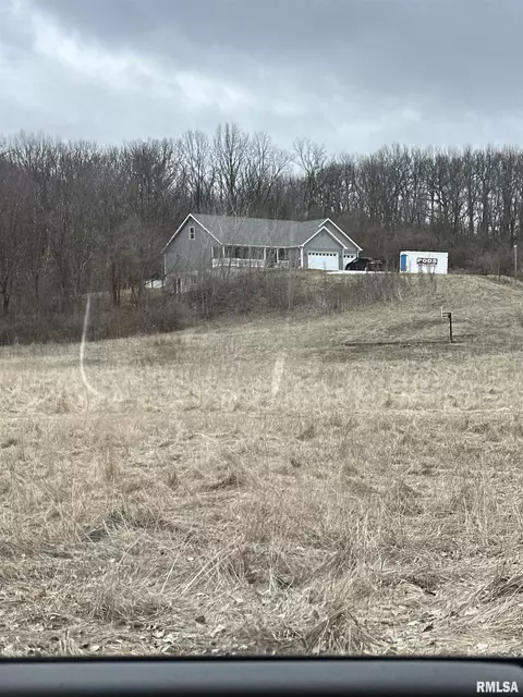 7621 S Cameron Ln, Mapleton, IL 61547
