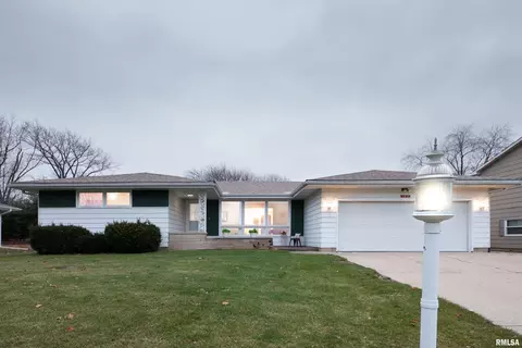 104 Herman St, East Peoria, IL 61611