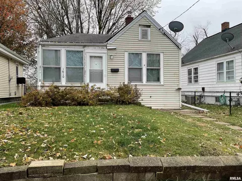 1410 E Paris Ave, Peoria, IL 61603