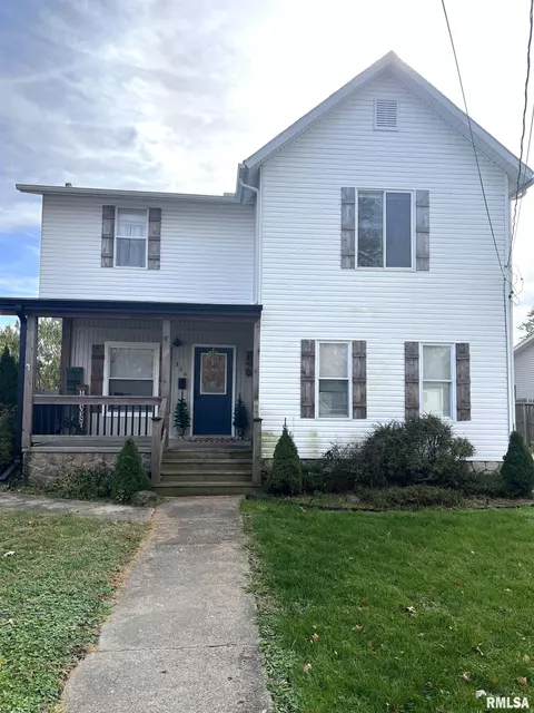 366 W Spruce St, Canton, IL 61520