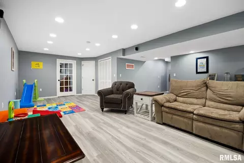 704 Simon St, Washington, IL 61571 photo 29