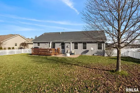 704 Simon St, Washington, IL 61571 photo 38