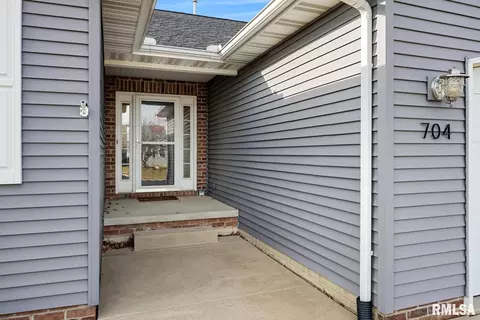 704 Simon St, Washington, IL 61571 photo 5