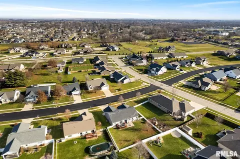 704 Simon St, Washington, IL 61571 photo 41