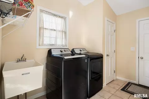 704 Simon St, Washington, IL 61571 photo 17