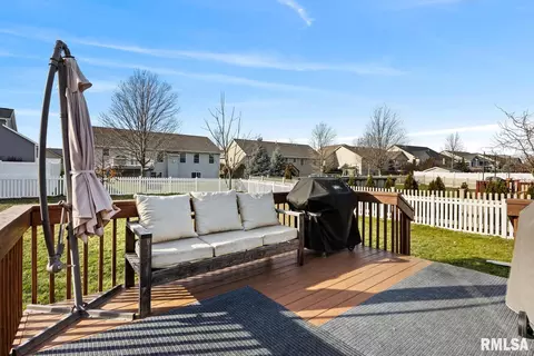704 Simon St, Washington, IL 61571 photo 36