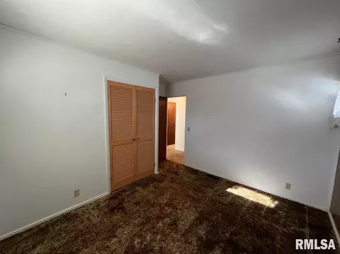 815 Bobby Ave, Macomb, IL 61455 photo 16