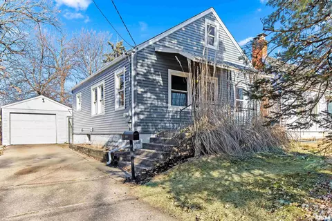 1113 E Cox Ave, Peoria Heights, IL 61616