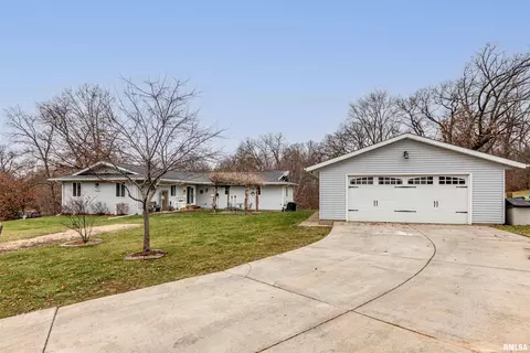 9402 W Buckingham Ct, Mapleton, IL 61547