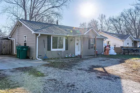 202 Florida Ave, Washington, IL 61571