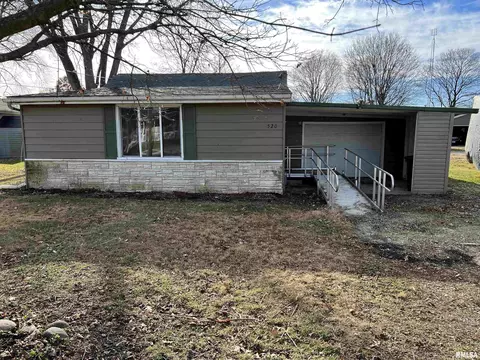 520 W Olive St, Canton, IL 61520