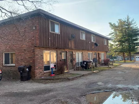 2919 W Ann St, Peoria, IL 61605