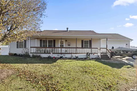 14272 Grandview Dr, Manito, IL 61546