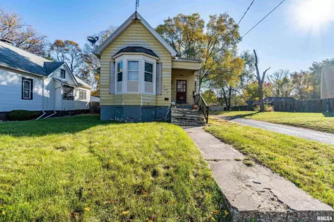 1622 N California Ave, Peoria, IL 61603