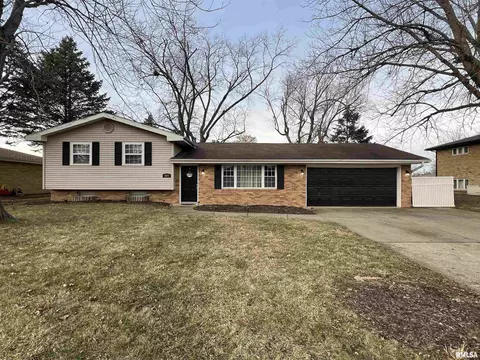 223 E Maywood St, Morton, IL 61550
