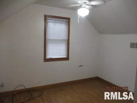 158 E 3rd St, Oglesby, IL 61348 photo 16