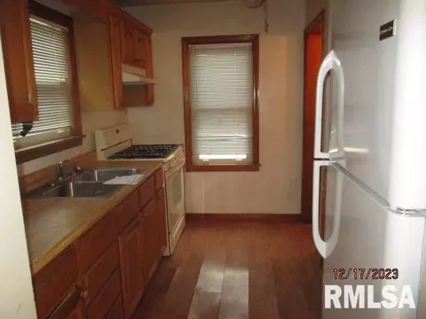 158 E 3rd St, Oglesby, IL 61348 photo 7