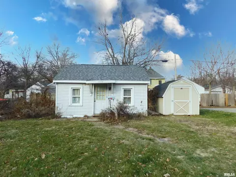 1019 E Willcox Ave, Peoria, IL 61603