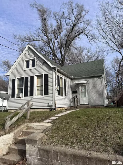 1412 S Griswold St, Peoria, IL 61605