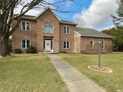 11205 N Oak Trail Dr, Peoria, IL 61615