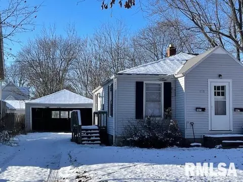 410 N Monroe St, Macomb, IL 61455 photo 2