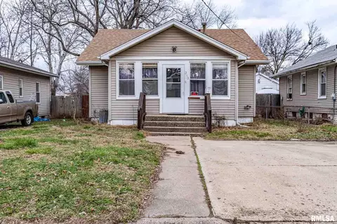 243 Sapp St, Pekin, IL 61554
