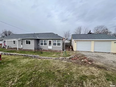 4507 N Boulevard Ave, Peoria Heights, IL 61616