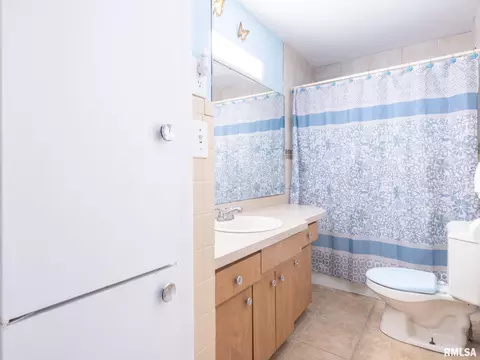 320 Barbara Rd, Pekin, IL 61554 photo 34