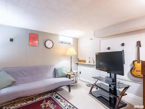 320 Barbara Rd, Pekin, IL 61554 photo 37