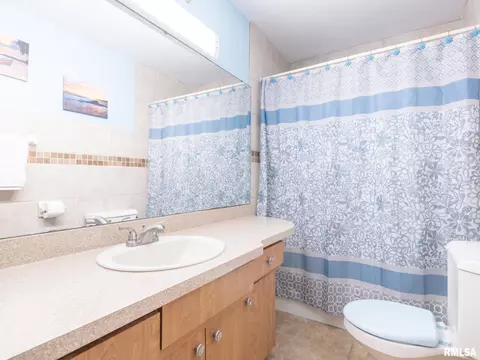320 Barbara Rd, Pekin, IL 61554 photo 33