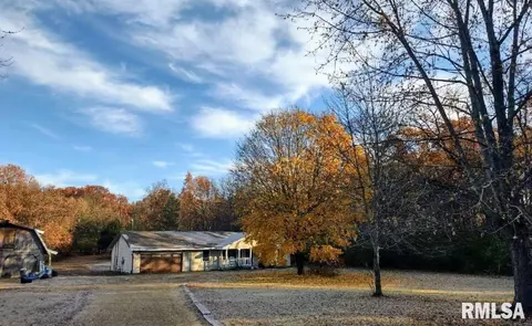 25946 County Road 2560 N, Manito, IL 61546