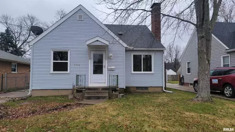 2306 W Callender Ave, West Peoria, IL 61604