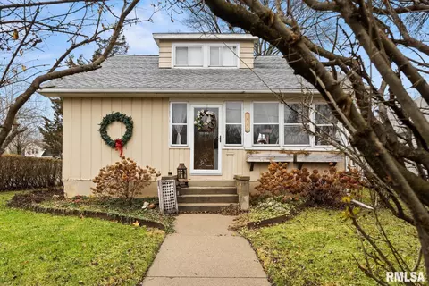 805 N 2nd St, Chillicothe, IL 61523