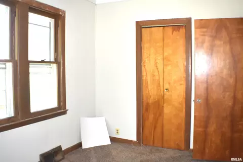 Bedroom - 707 E Ash St, Canton, IL 61520 photo 6 of 7