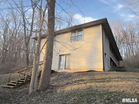 8205 W 1st St, Mapleton, IL 61547