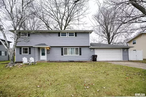 3717 N St Michael Ave, Peoria, IL 61615