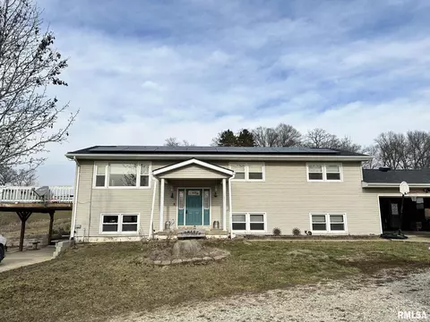 14456 E Hillside Rd, Lewistown, IL 61542