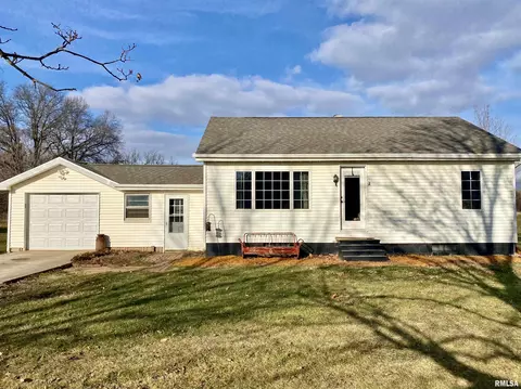 29266 E Big Barn Rd, Canton, IL 61520 photo 3