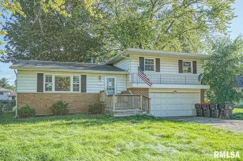 2202 W Virginia Ave, Peoria, IL 61604