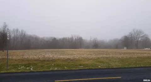 2518 Bloomington Rd, East Peoria, IL 61611