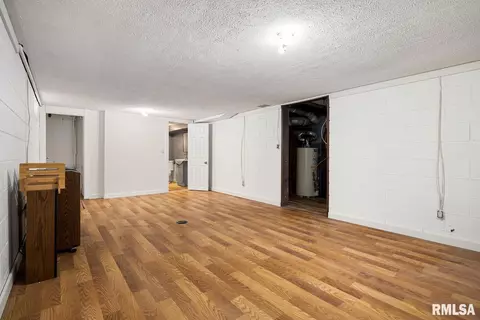 103 E Jefferson St, Washington, IL 61571 photo 19