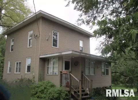 221 E Race St, San Jose, IL 62682