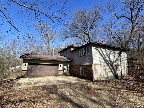137 Nimitz St, North Pekin, IL 61554