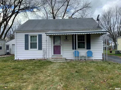 5019 N Best St, Peoria Heights, IL 61616