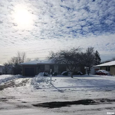 314 W Northridge Ln, Peoria, IL 61614