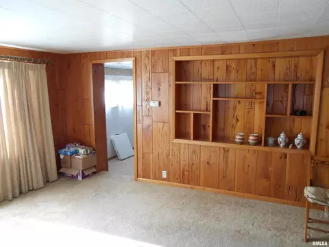 120 S Monroe St, Macomb, IL 61455 photo 4
