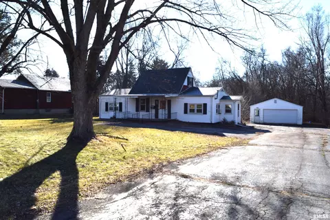 1804 Bloomington Rd, East Peoria, IL 61611