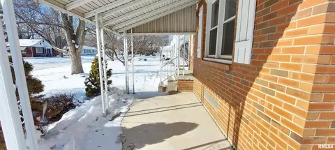 815 E Willcox Ave, Peoria, IL 61603 photo 4