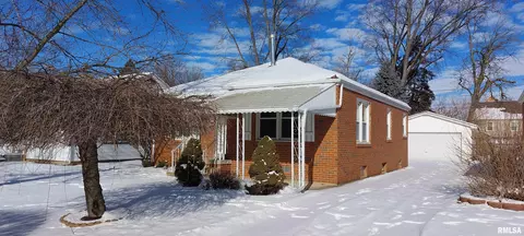 815 E Willcox Ave, Peoria, IL 61603 photo 3